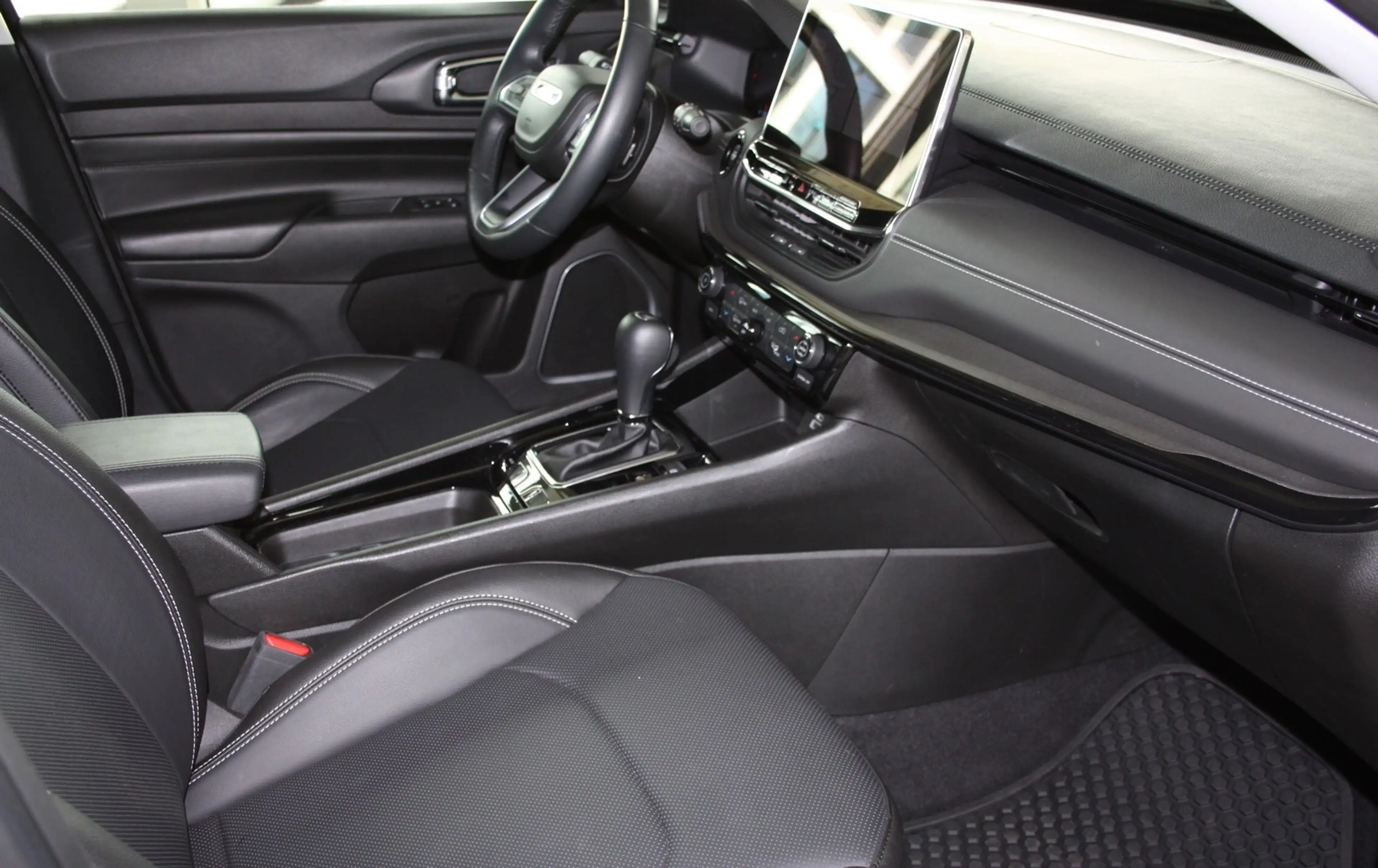 Jeep Compass 1.5 S-Modell Leder/LED/Navi/Kam/Ahk — photo 12