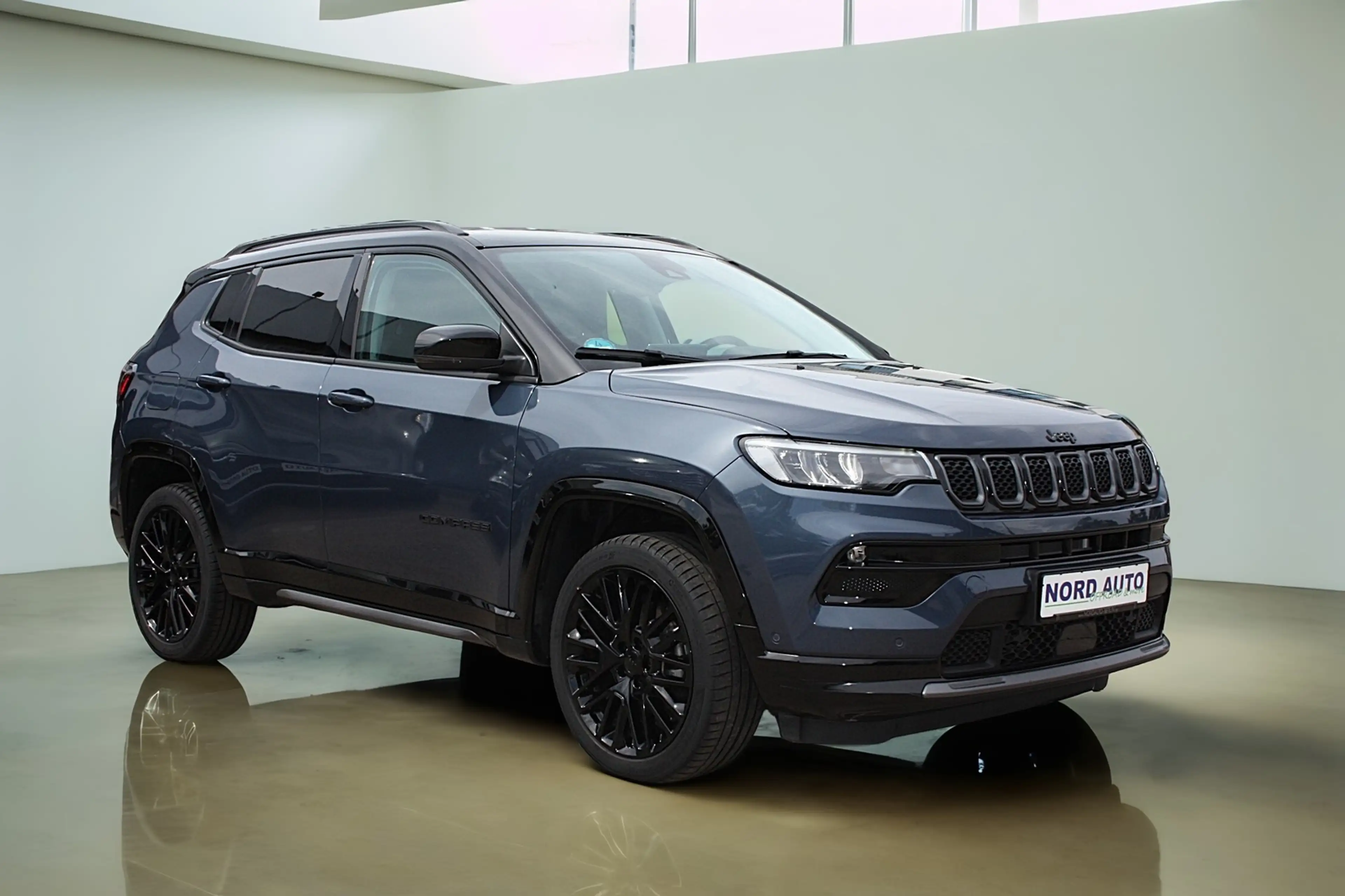 Jeep Compass 1.5 S-Modell Leder/LED/Navi/Kam/Ahk — photo 4