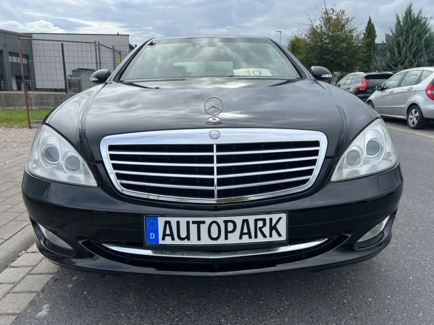 Mercedes-Benz S 600 GUARD*VR9*B7*WERKSPANZER*24TKM*ARMORED*1HD Schwarz - 2