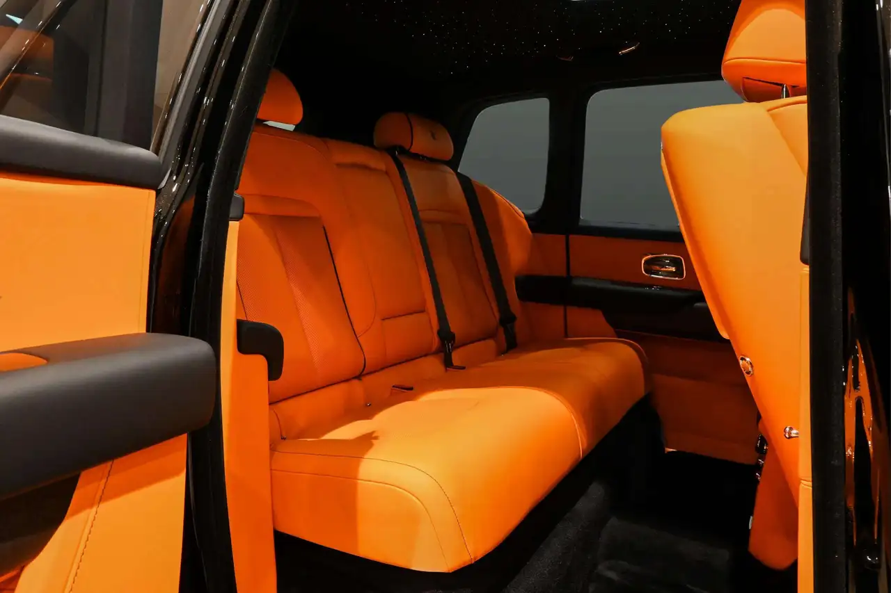 Rolls-Royce Cullinan снимка Rolls-Royce Cullinan