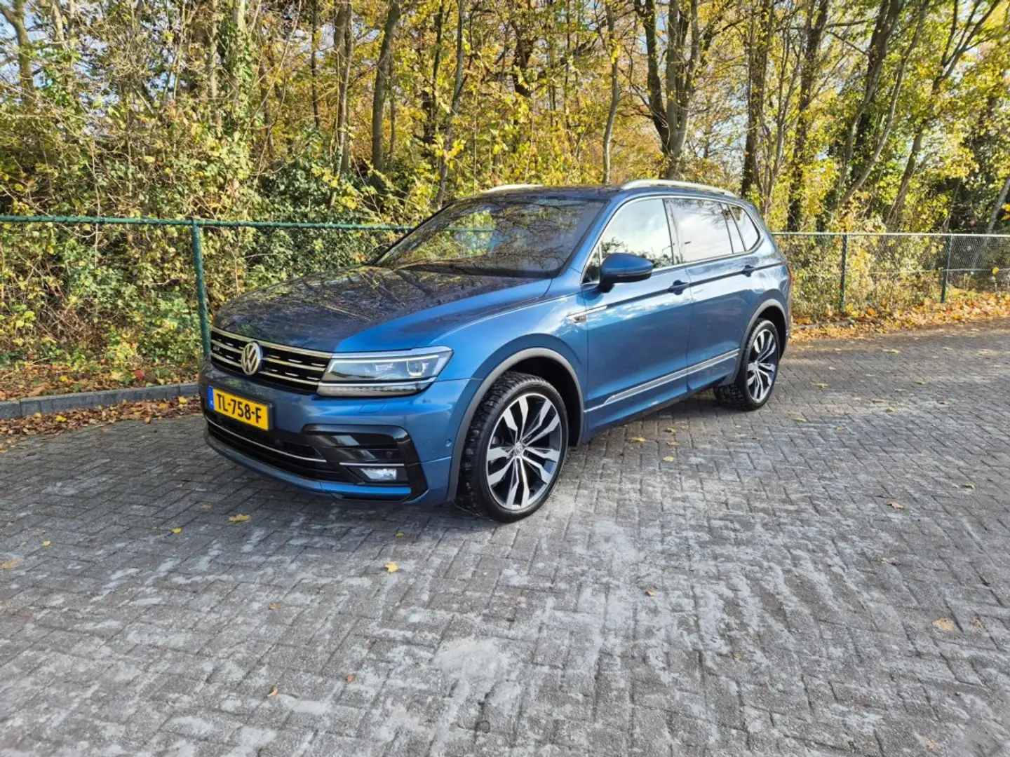 Volkswagen Tiguan Allspace 1.4 tfsi Dsg-R-LINE -7pers-Pano-vitual da Blauw - 1