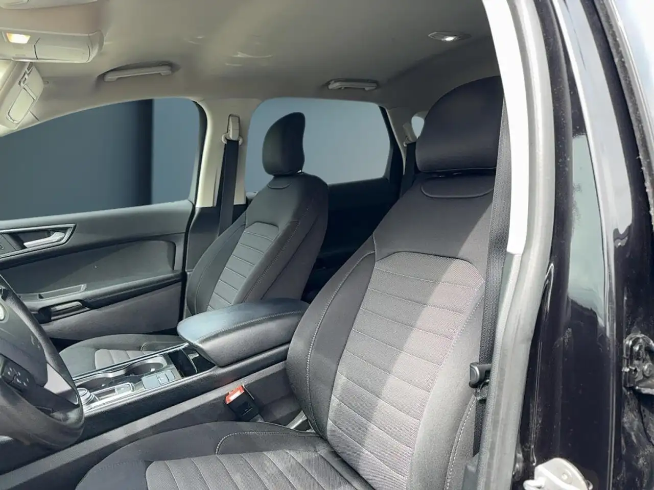 Ford Edge снимка Ford Edge