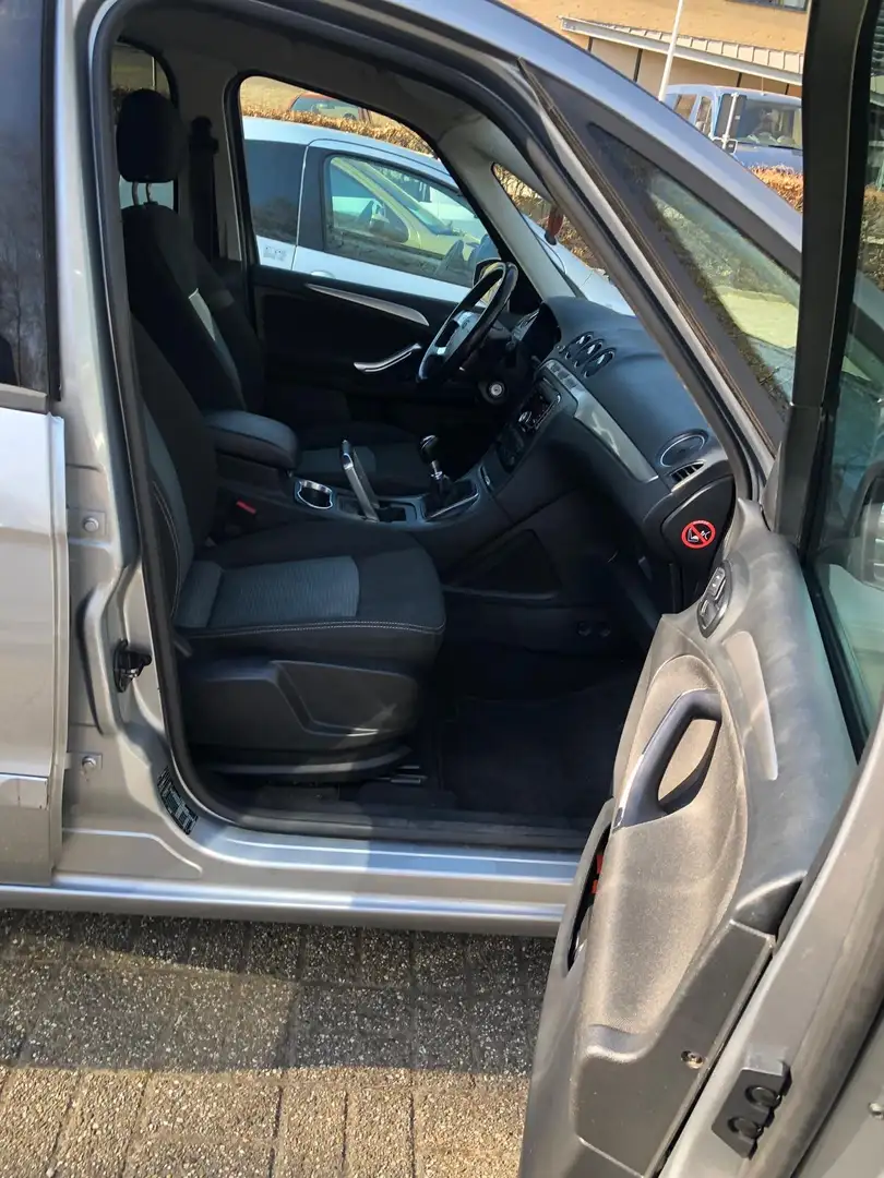 Ford Galaxy Galaxy 1.6 SCTi Trend Bns Stříbrná - 1