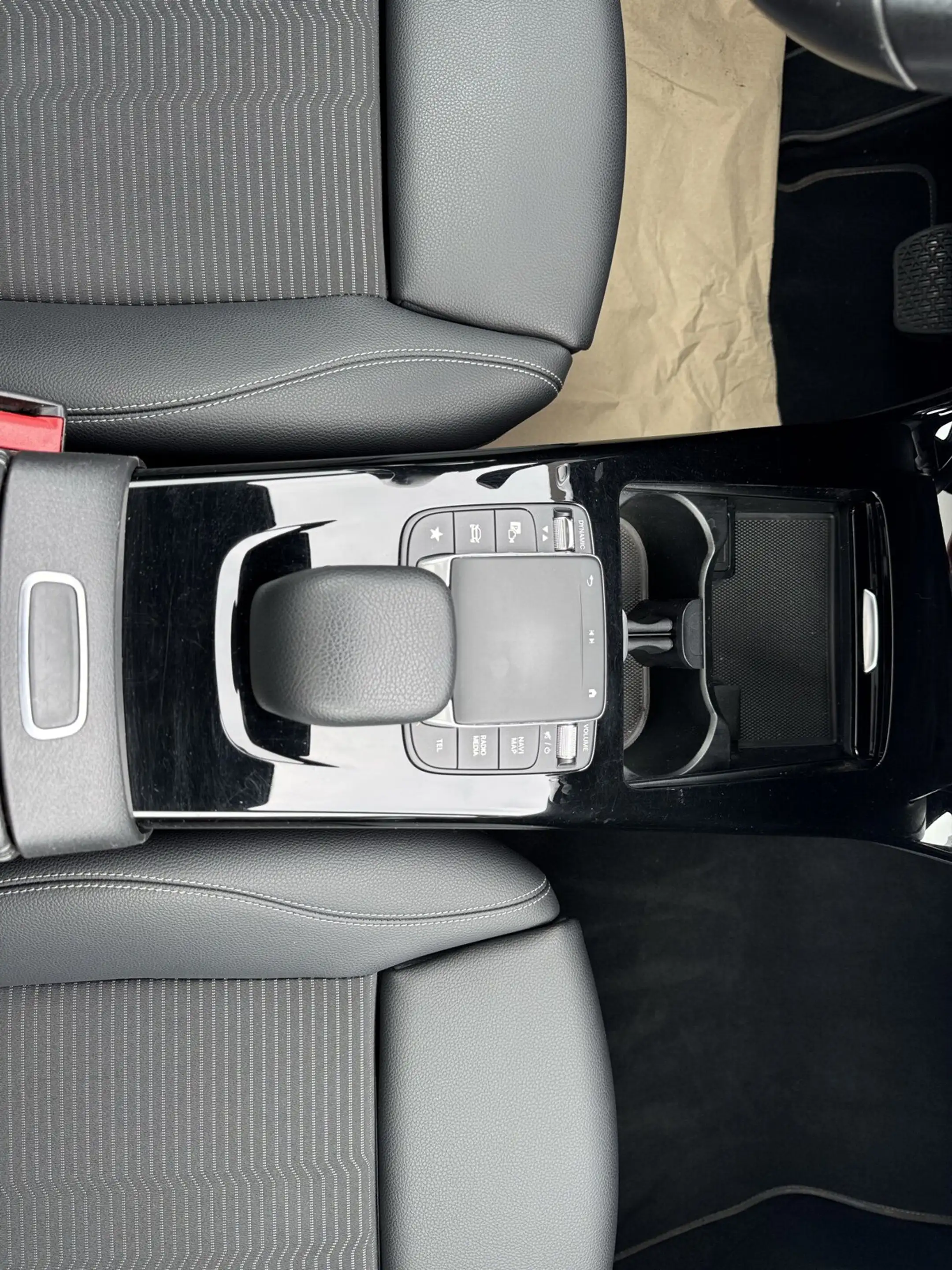 Mercedes-Benz A 200 A 200 PROGRESSIV+ +NAVI+PANO+LED+ASSIST+PDC+SHZ+ — photo 17