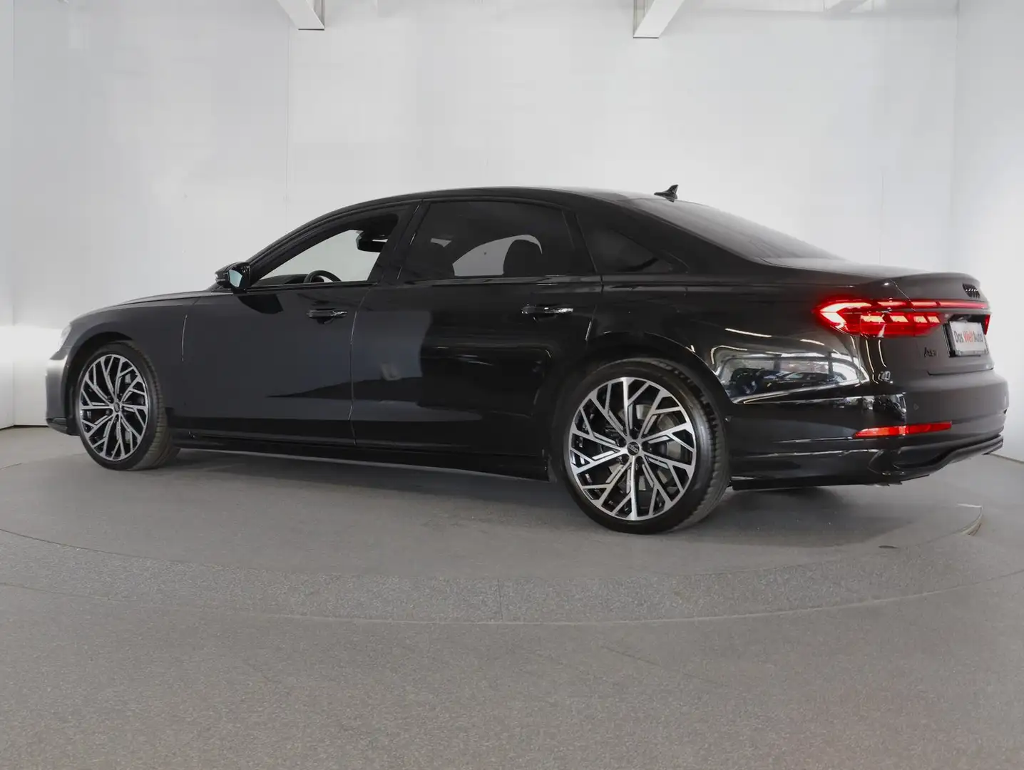 Audi A8 60 TFSI e quattro Lang Schwarz - 2