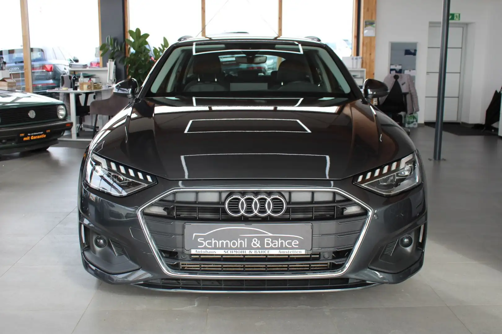 Audi A4 Avant 40 TFSI S tronic*NAVI*LED*1.HAND* Grijs - 2