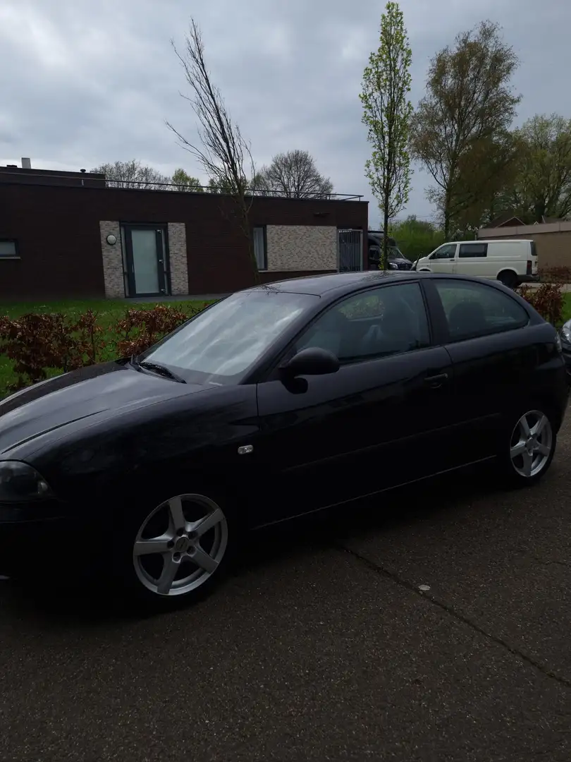 SEAT Ibiza 1.4-16V Sport Zwart - 1