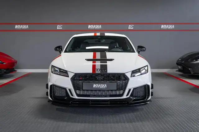 Audi TT RS view 5