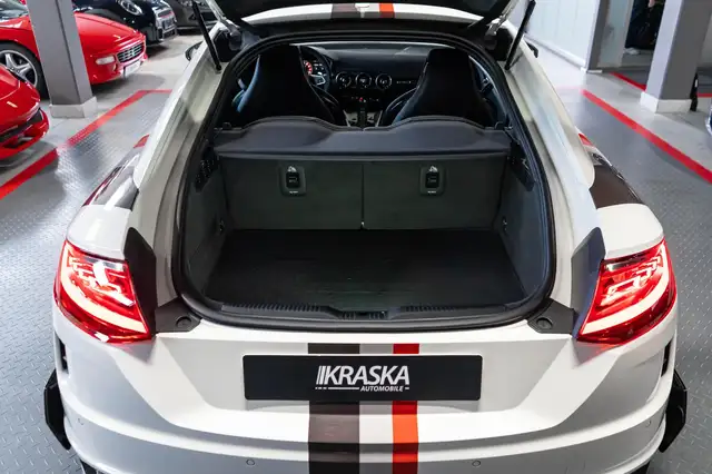 Audi TT RS view 12