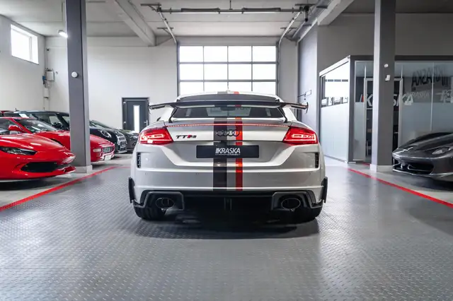 Audi TT RS view 10