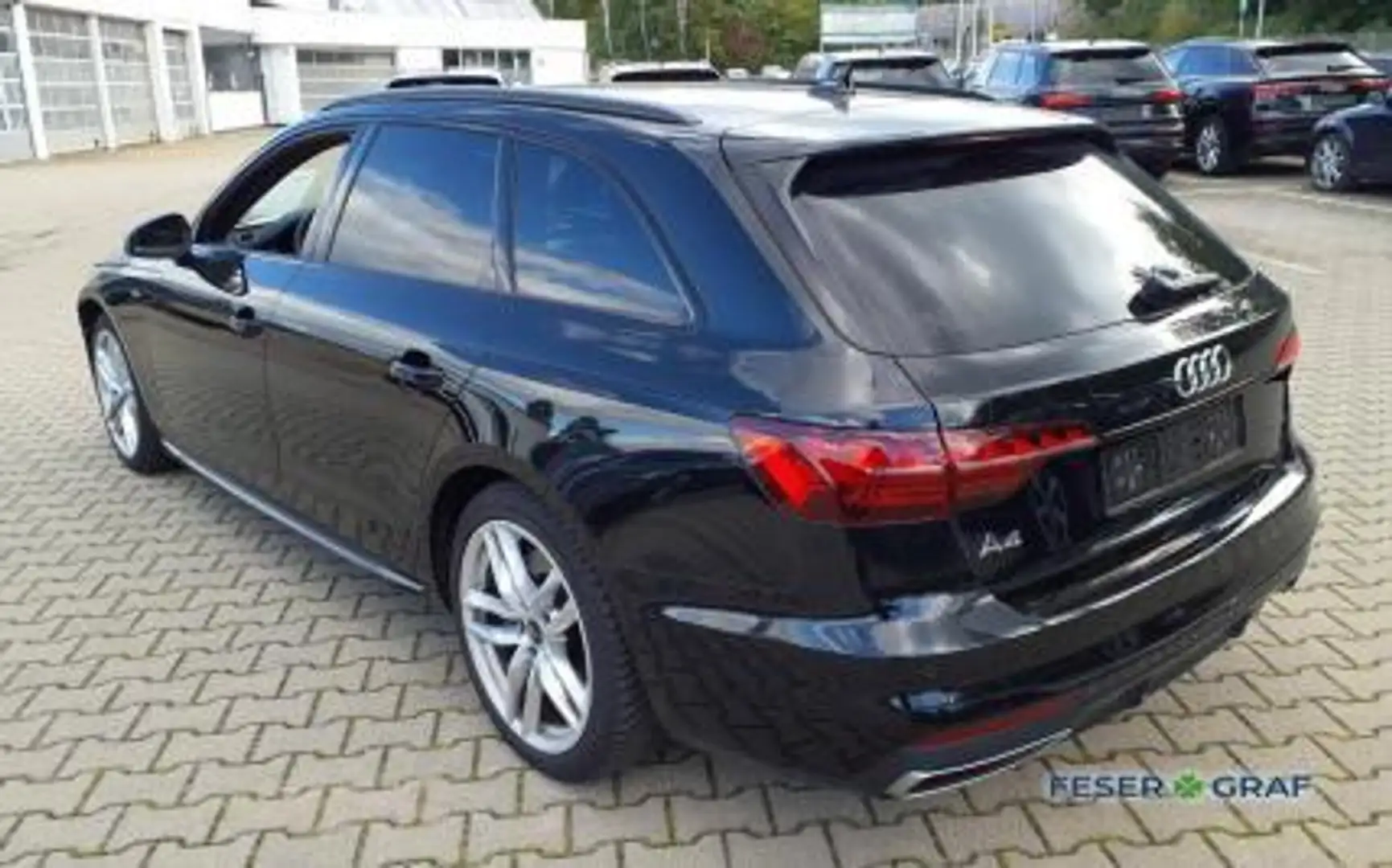 Audi A4 Avant 45 TFSI qu S Line Int Leder,LED,Navi,AHK Schwarz - 2