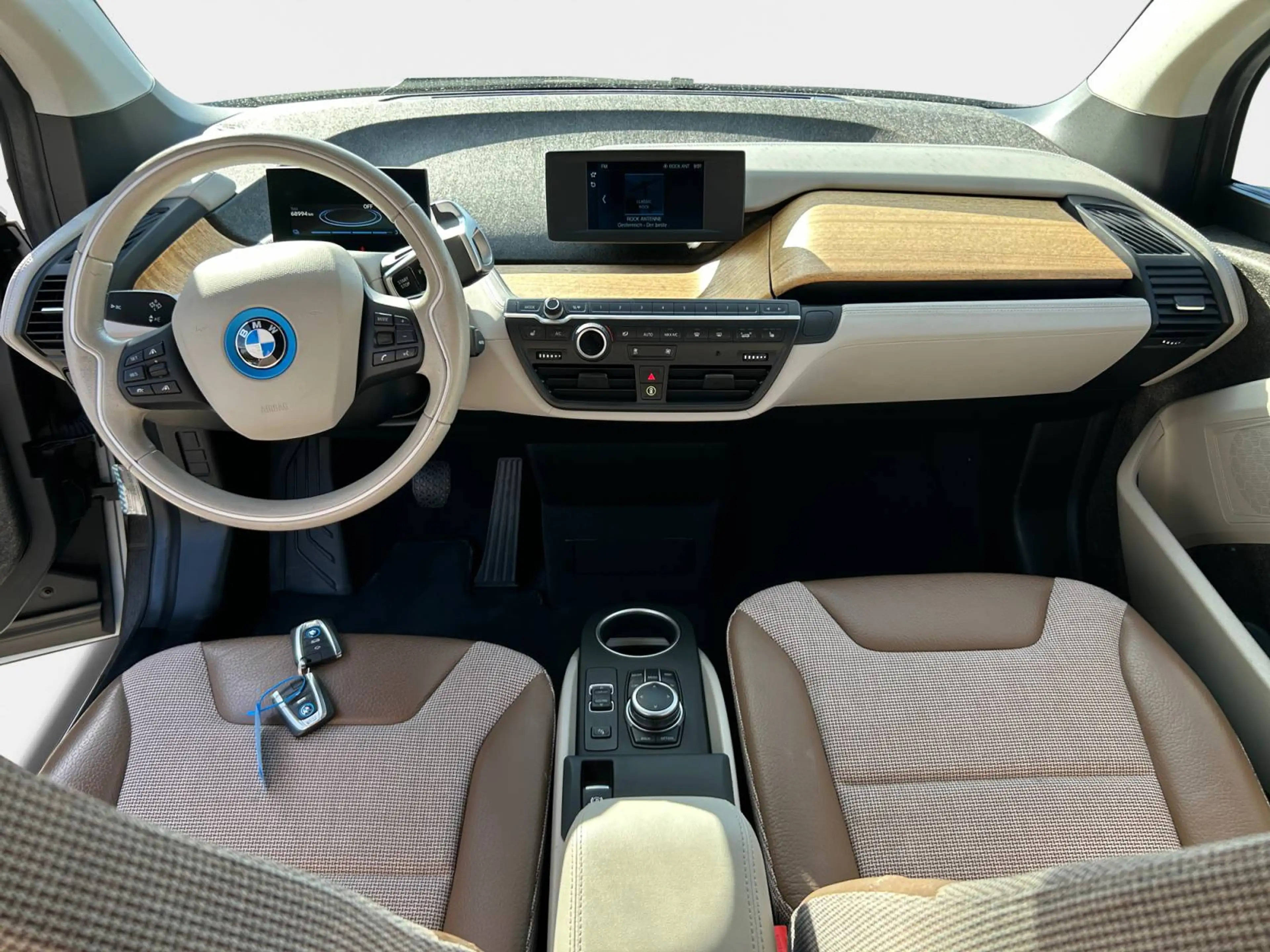 BMW i3 Basis — photo 11