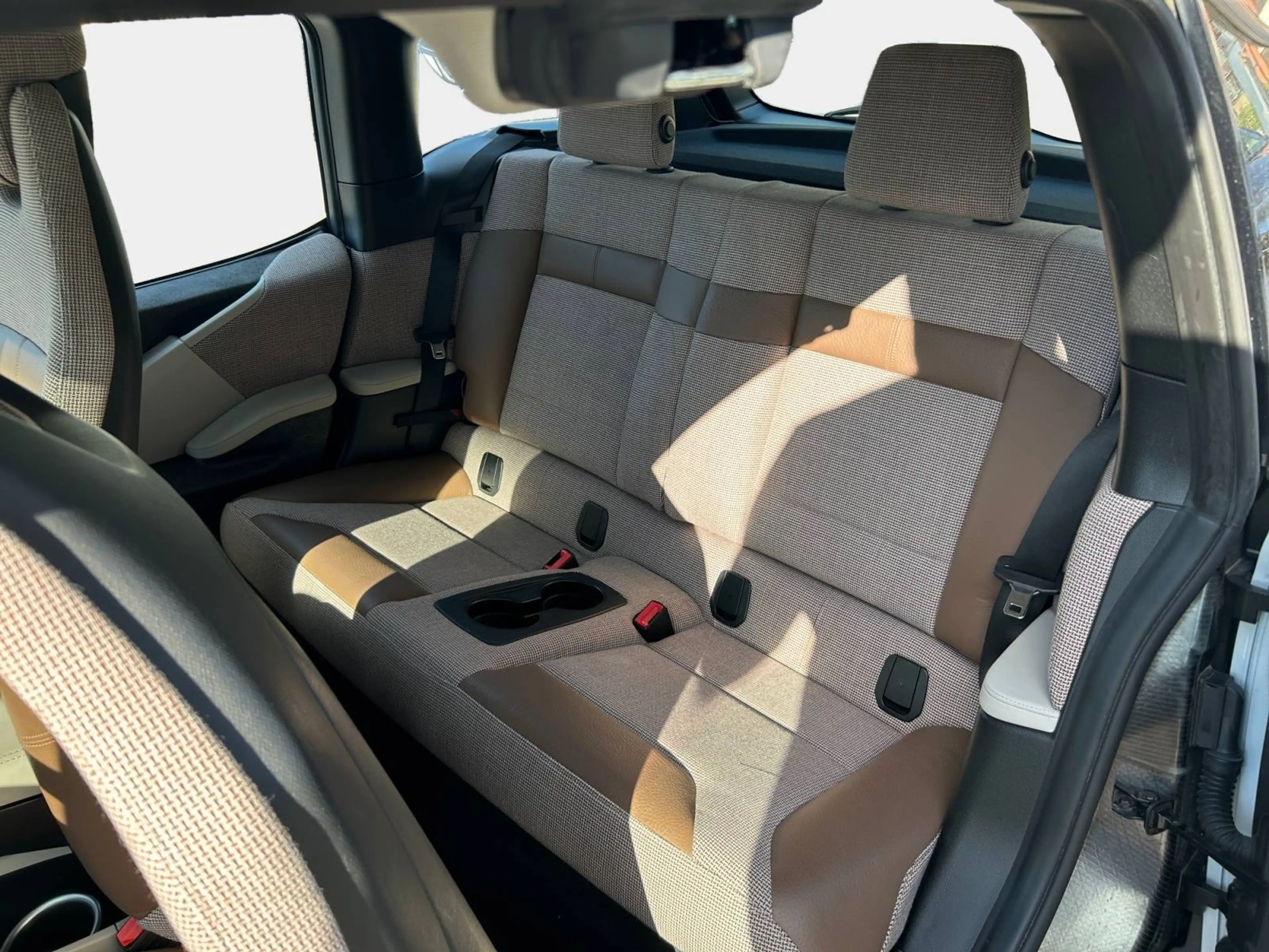 BMW i3 Basis — photo 14