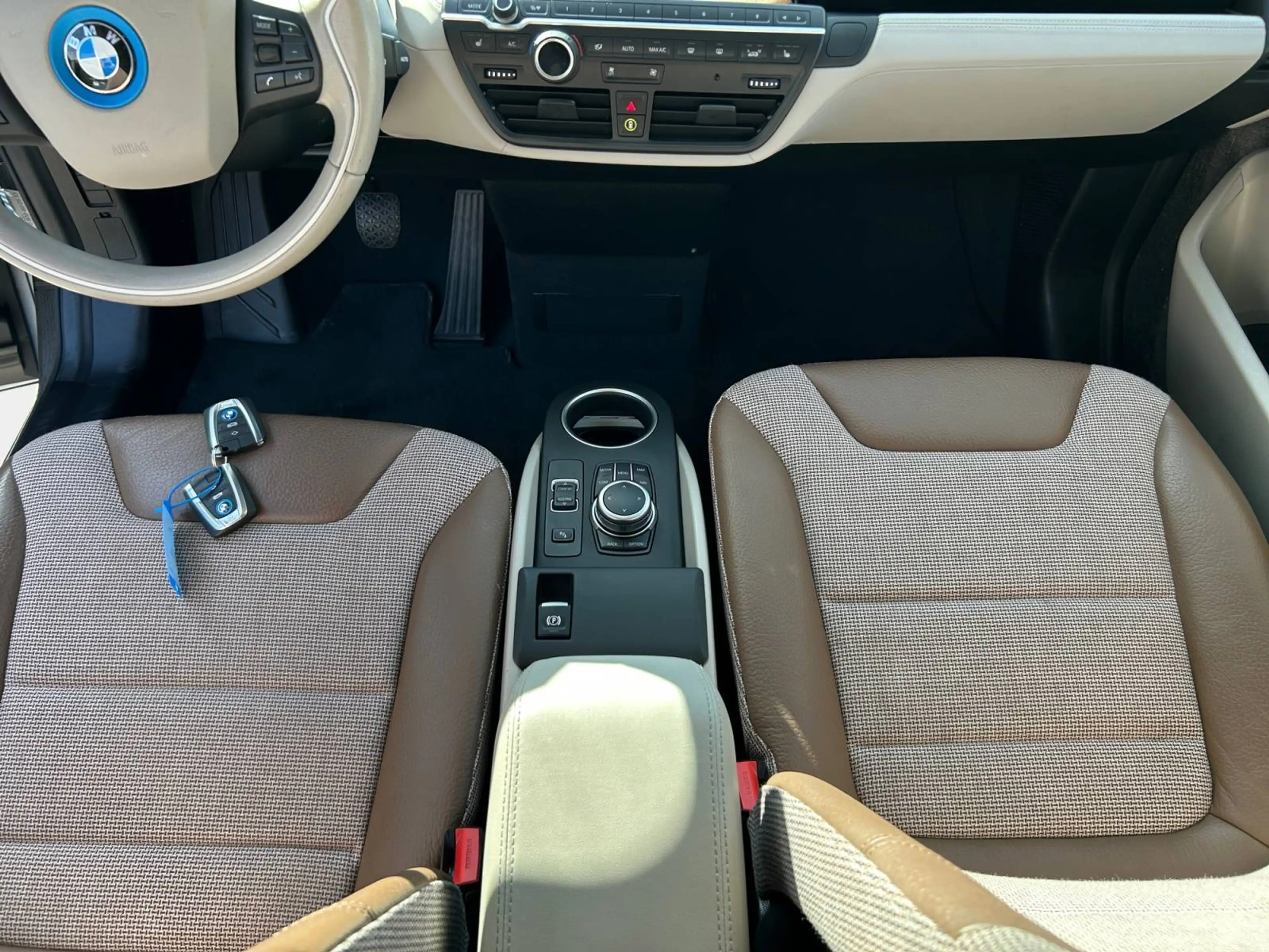 BMW i3 Basis — photo 12