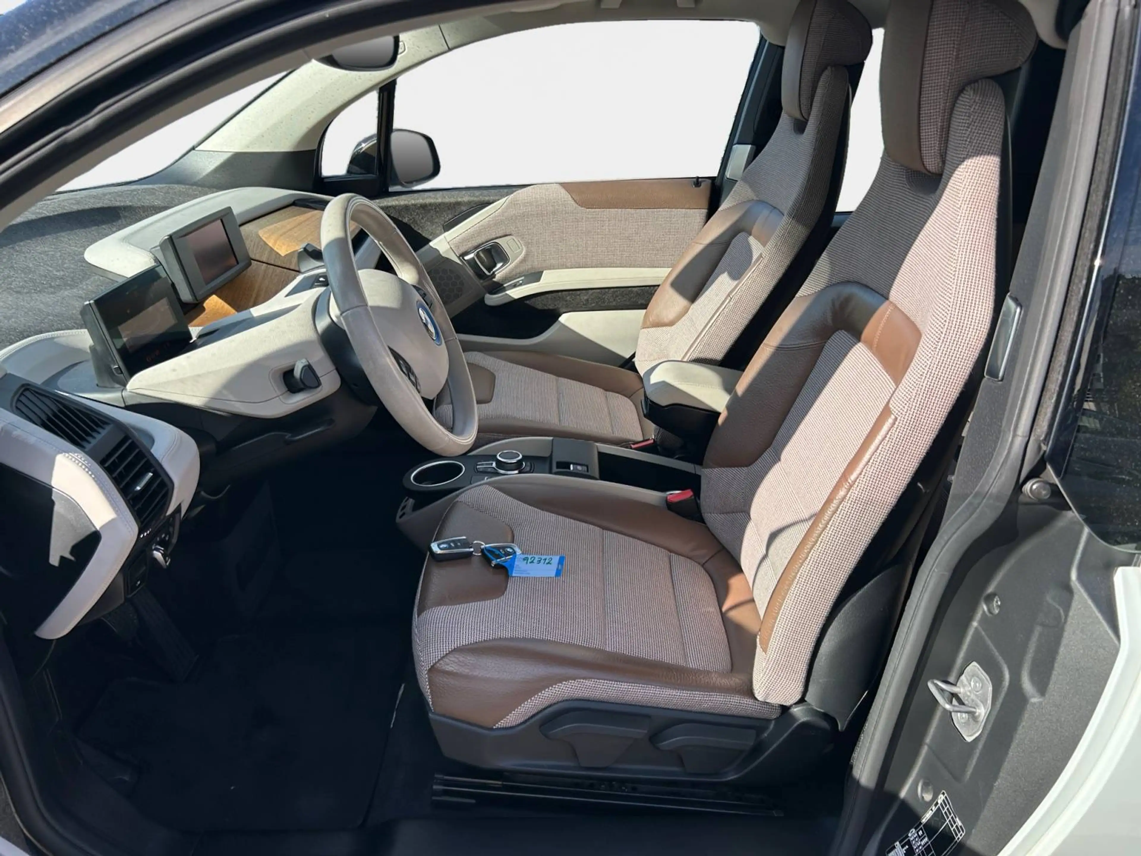 BMW i3 Basis — photo 10