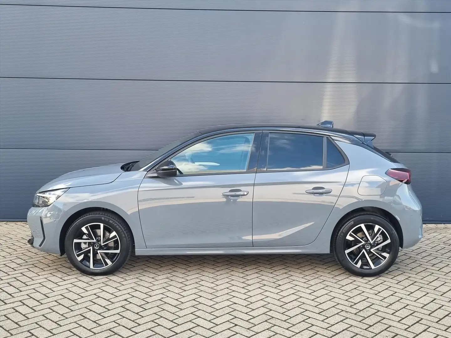 Opel Corsa 1.2 Turbo 100pk GS | Climate Control | Navigatie | Grijs - 2