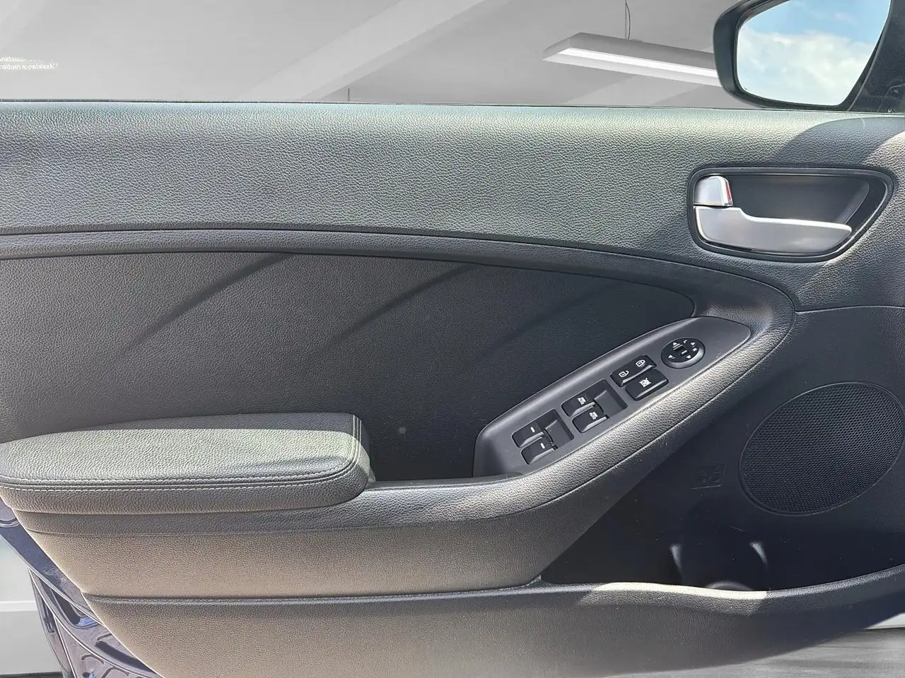 Kia Forte снимка Kia Forte