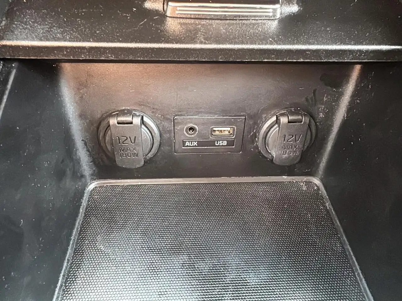 Kia Forte снимка Kia Forte