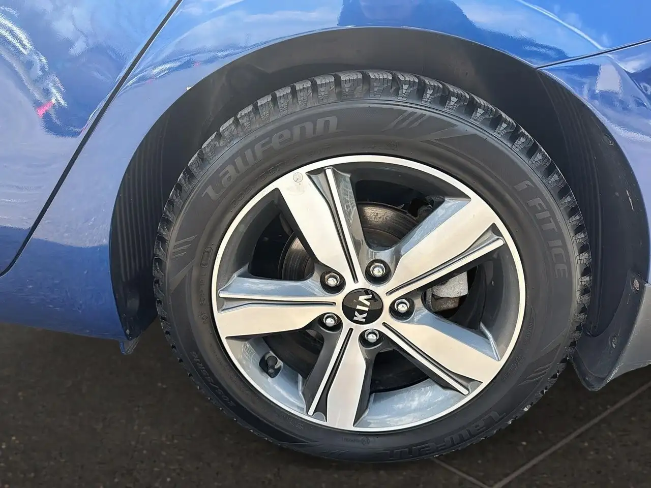 Kia Forte снимка Kia Forte