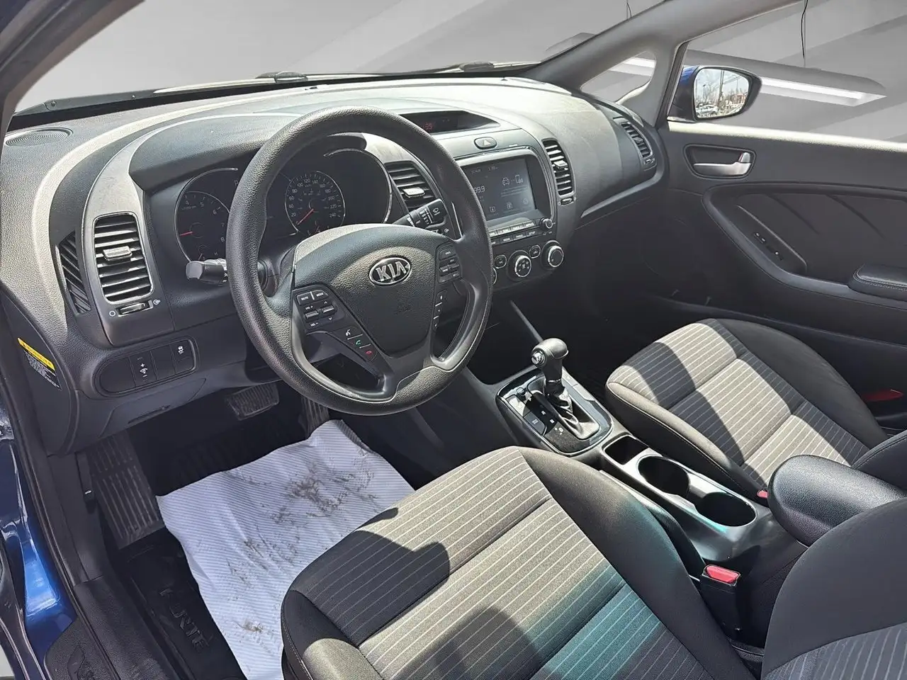Kia Forte снимка Kia Forte