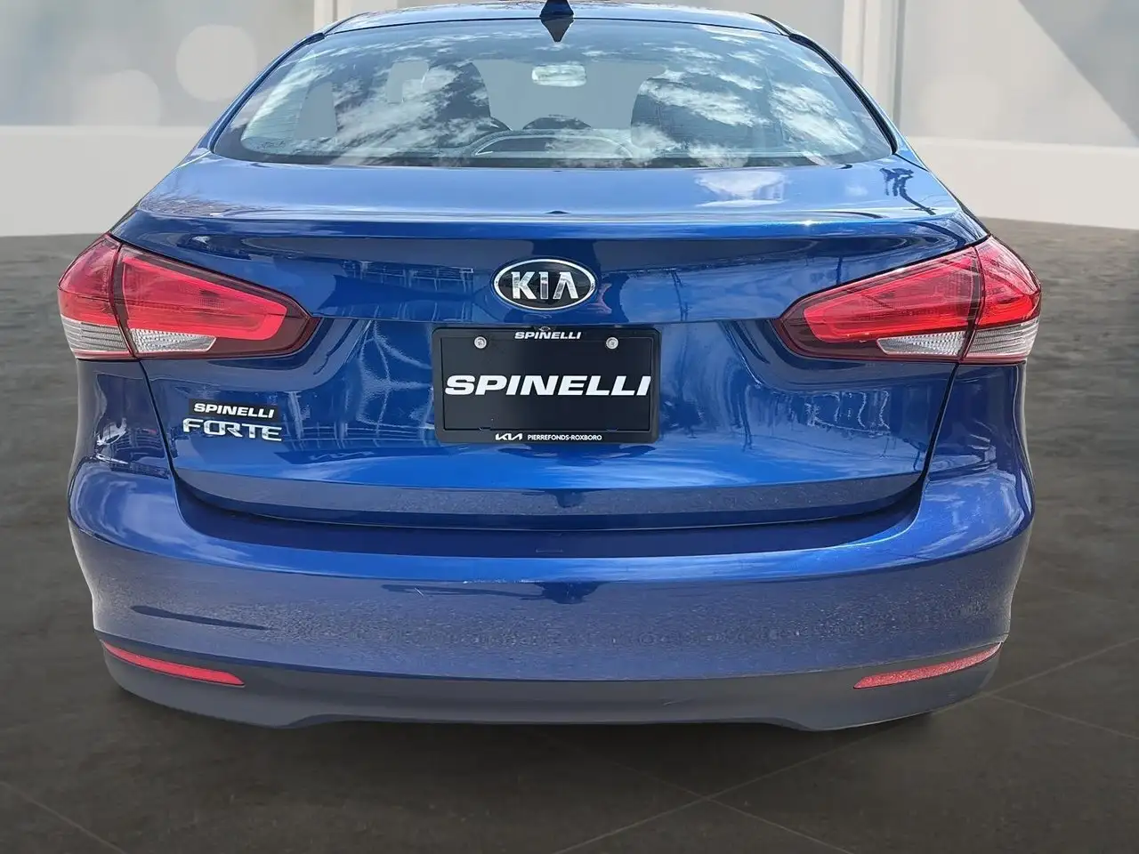 Kia Forte снимка Kia Forte