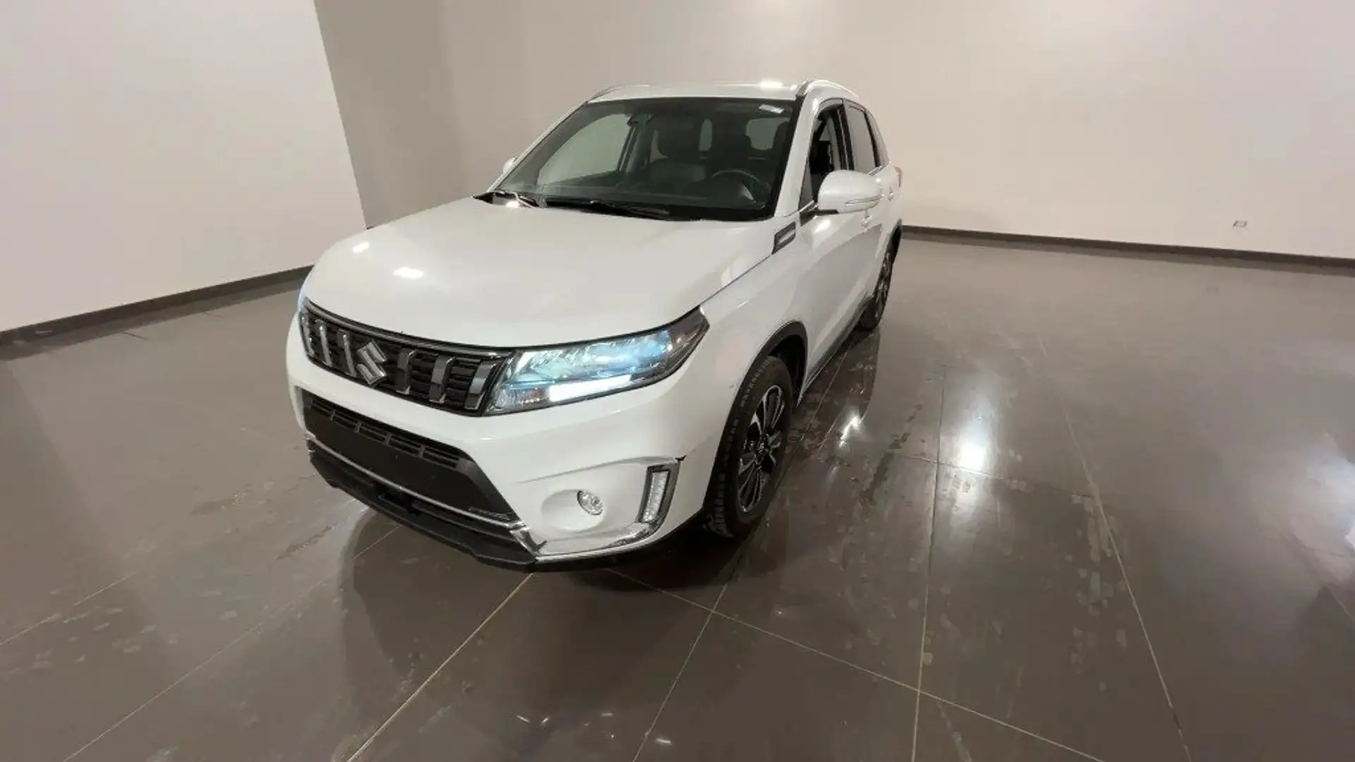 Suzuki Vitara 1.5 Hybrid A/T 4WD AllGrip White - 1