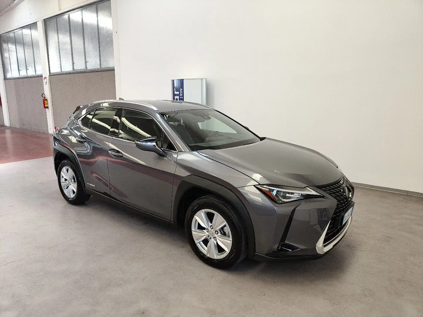 Lexus UX 250h h Hybrid auto Adap. Cruise Navi Fari LED 17" Gris - 2