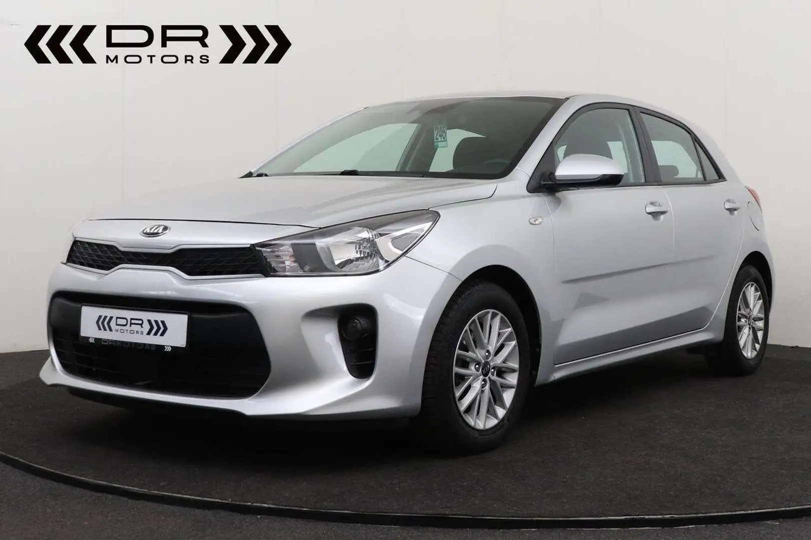 Kia Rio 1.2 - NAVI  -  CARPLAY - CAMERA - CRUISECONTROL Gris - 1