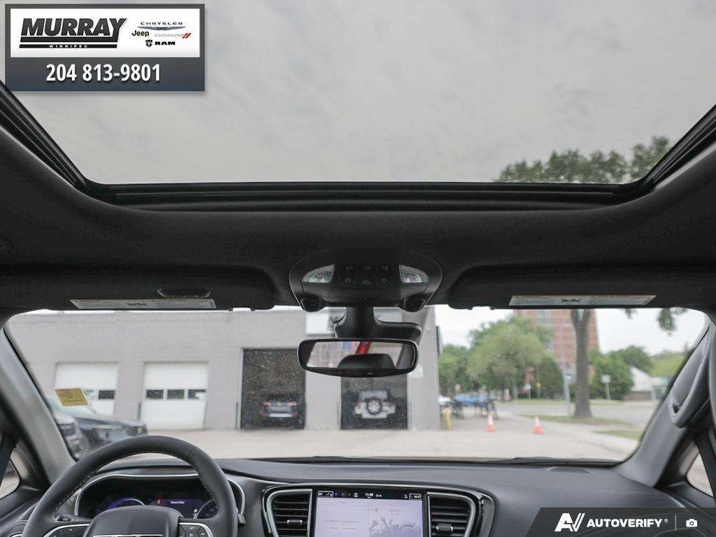 2025 Chrysler Pacifica
