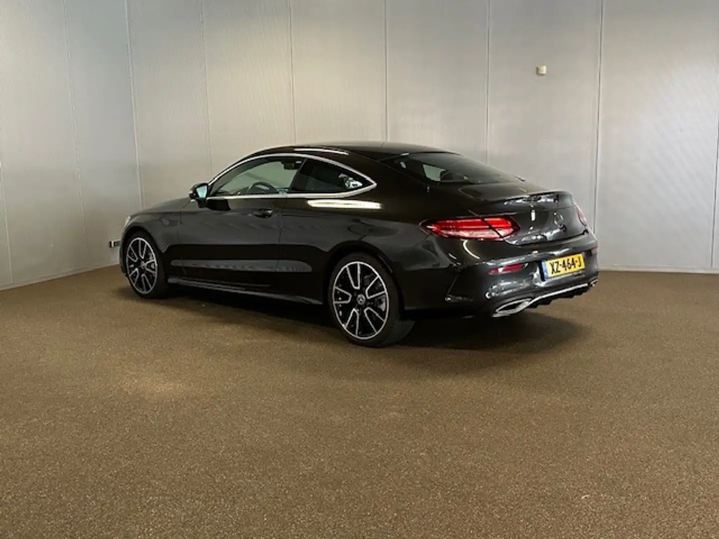 Mercedes-Benz C 180 Coupé Face Lift AMG STYLING-CAMERA-DIGI DASH-COMPL Grijs - 2