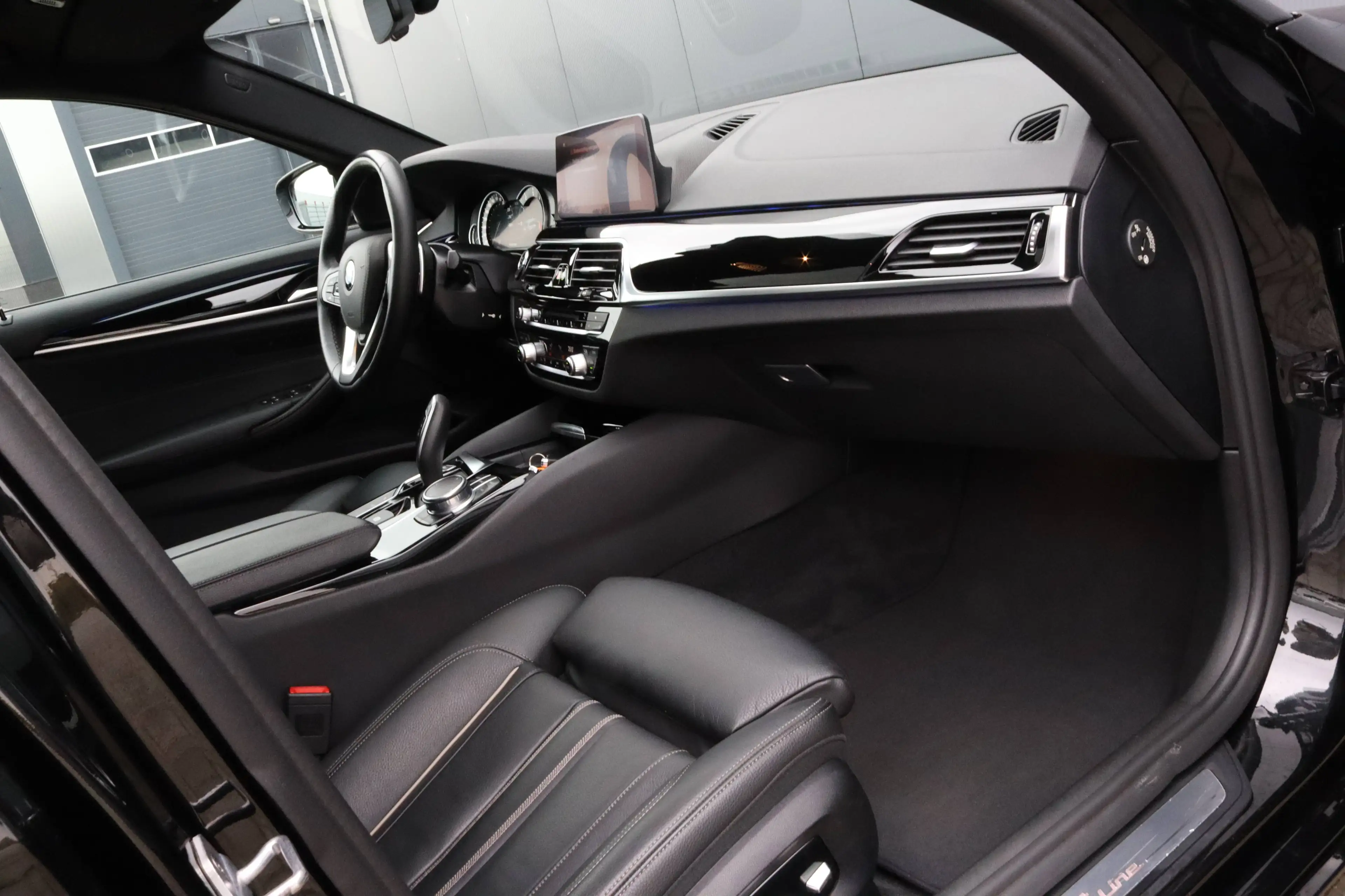 BMW 540 540i xDrive Pano Softclose Trekhaak Dealer onderhouden — photo 15