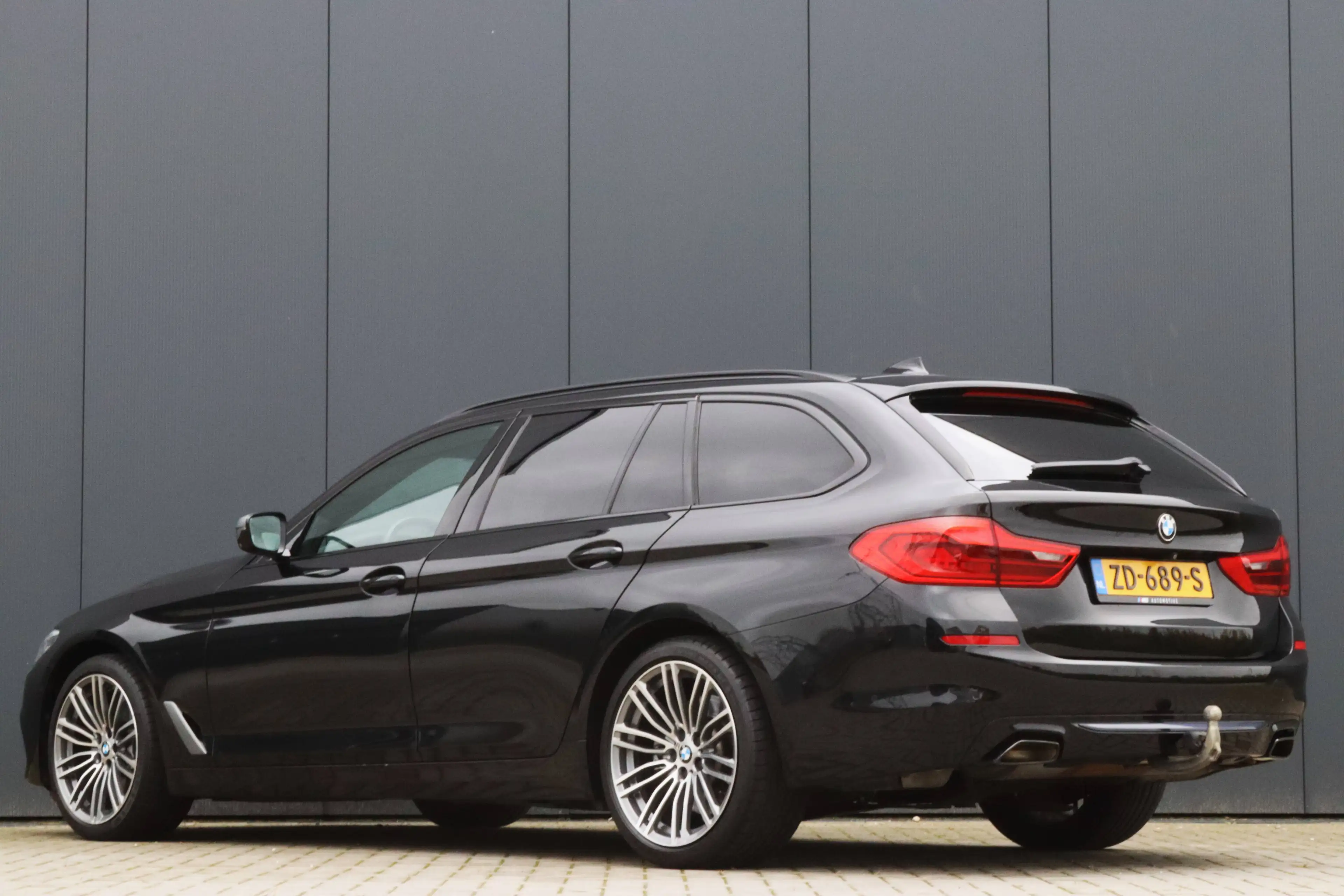 BMW 540 540i xDrive Pano Softclose Trekhaak Dealer onderhouden — photo 7
