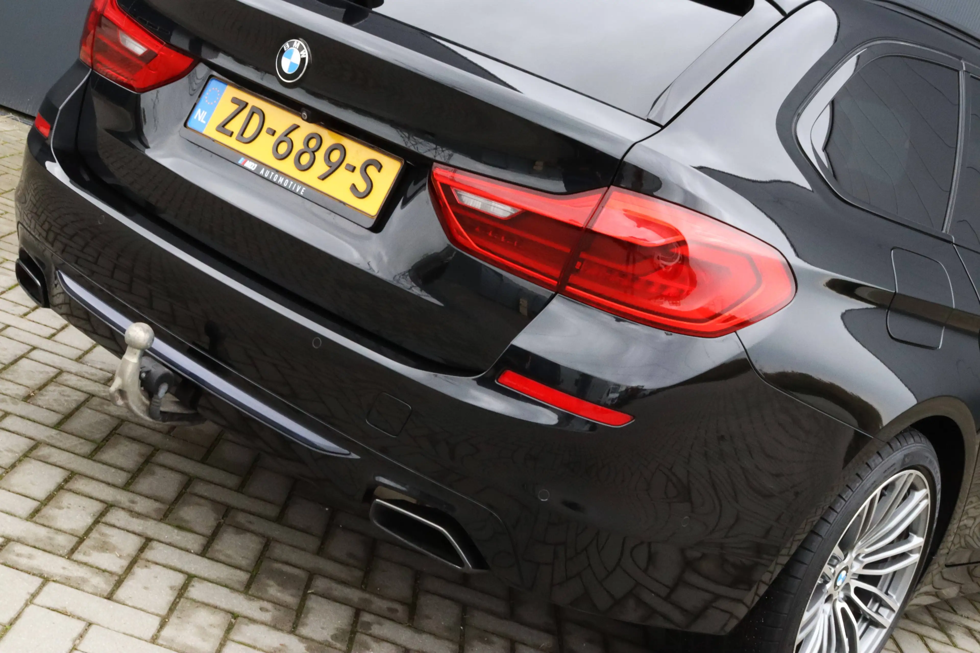 BMW 540 540i xDrive Pano Softclose Trekhaak Dealer onderhouden — photo 9