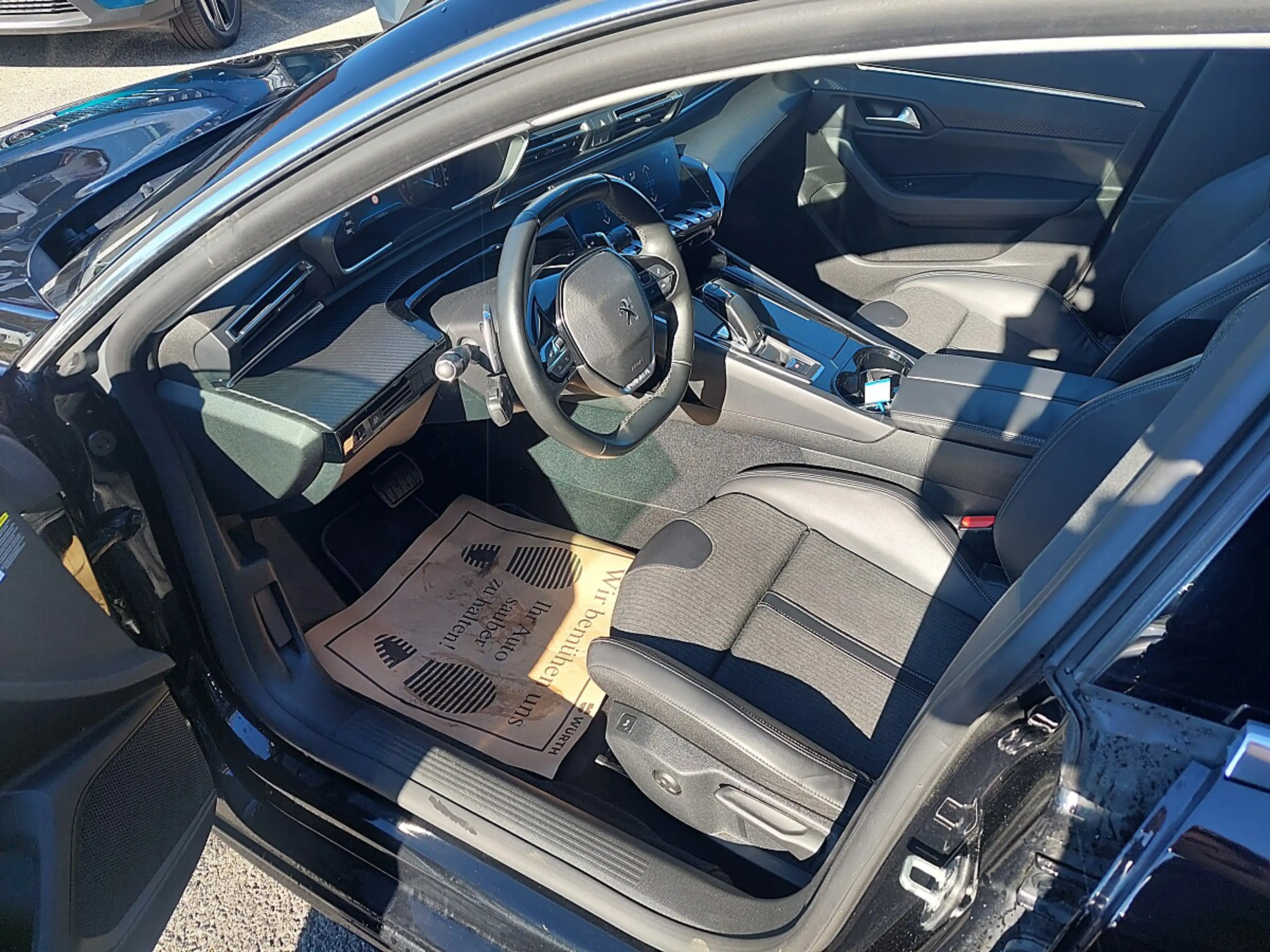 Peugeot 508 1,6 PureTech 180 EAT8 S&S Allure Aut. — photo 11