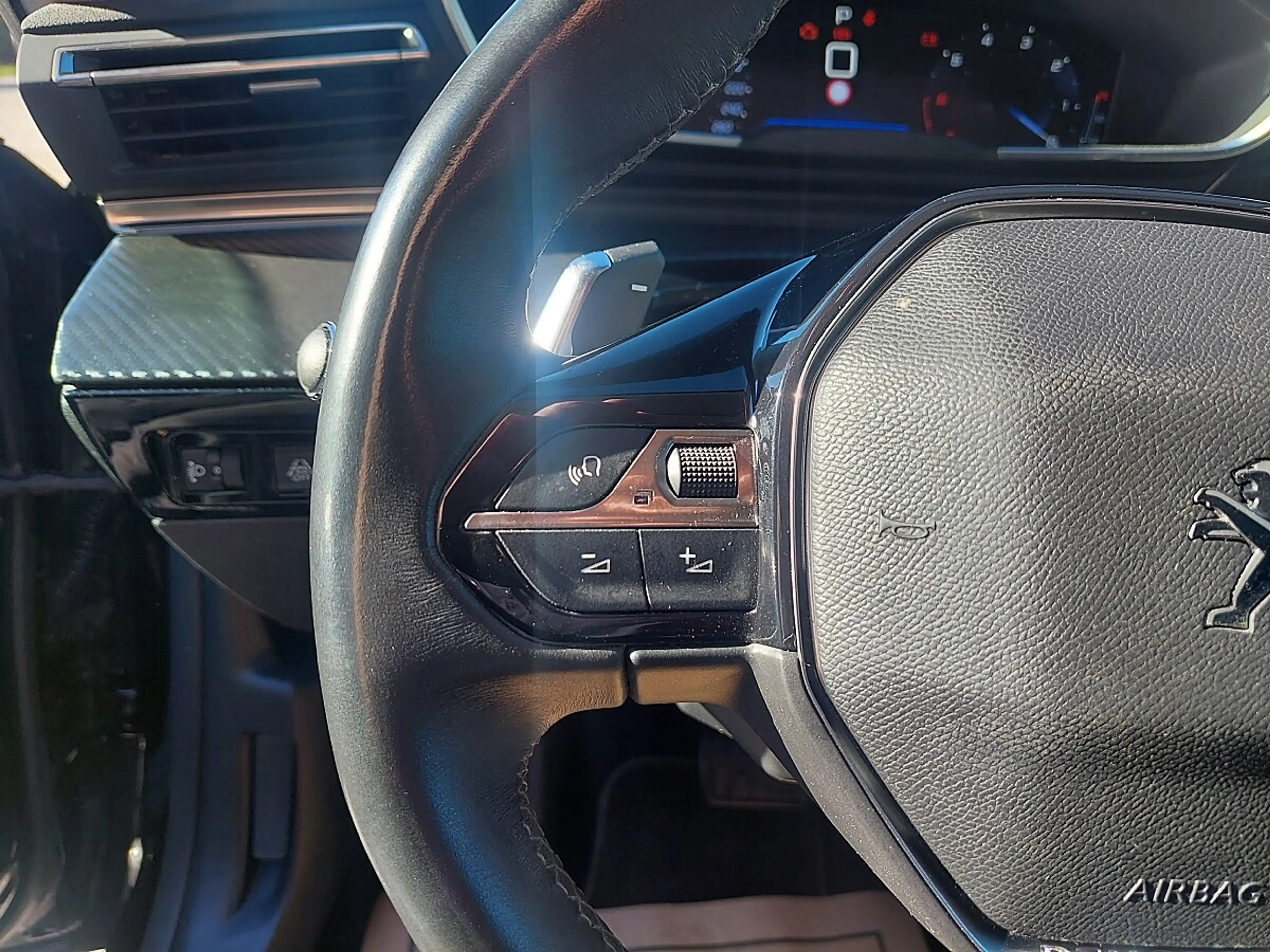 Peugeot 508 1,6 PureTech 180 EAT8 S&S Allure Aut. — photo 13