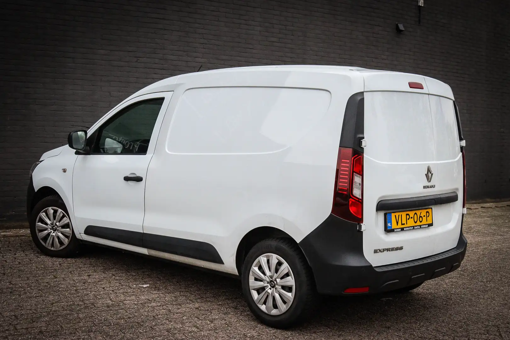 Renault Express 1.5 dCi 95 Comfort + Net binnen - nu al te bezicht Wit - 2