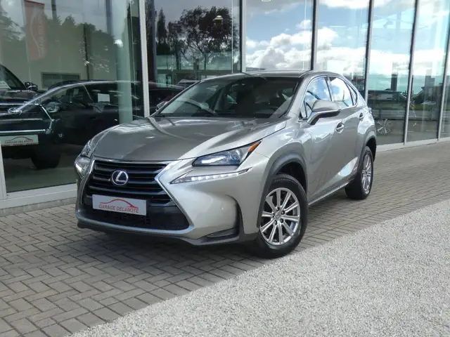 Lexus NX 300h Hybrid Business +Afneembare trekhaak +Parkeersensoren +Parkeercamera