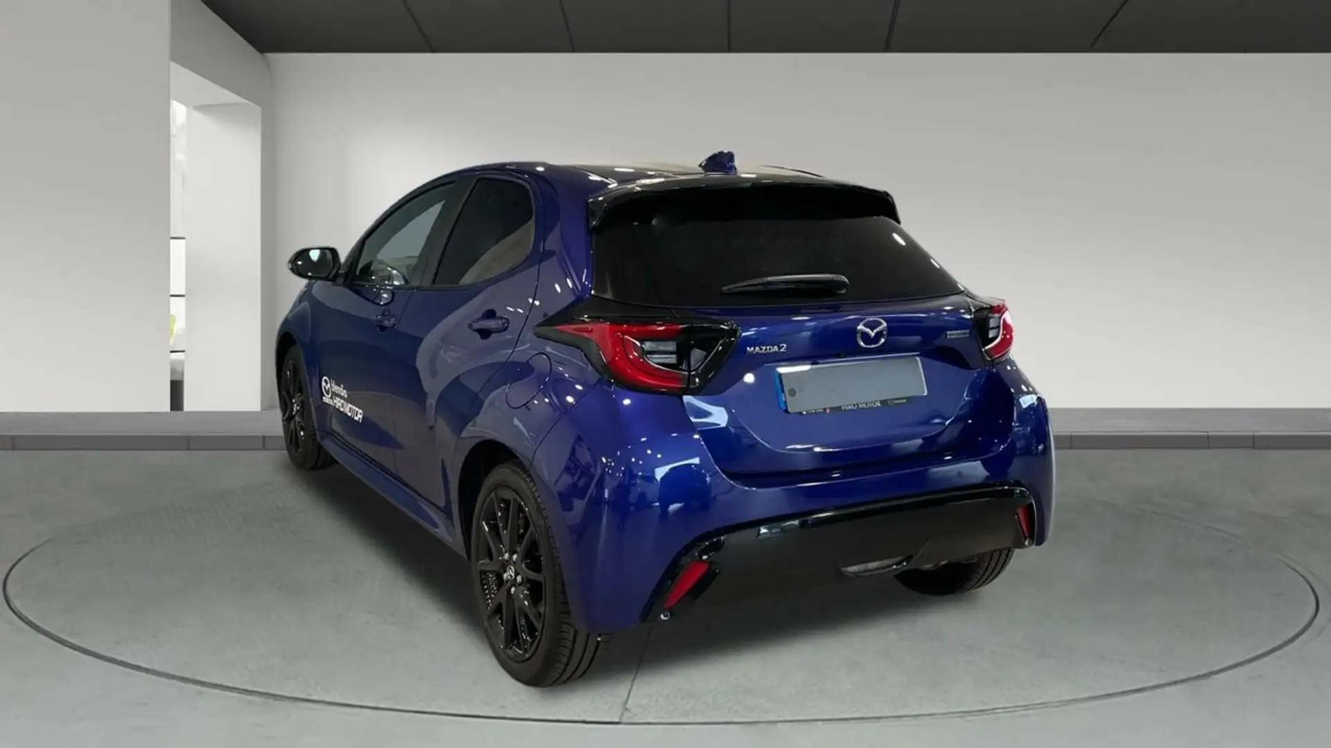 Mazda 2 HYBRID 2024 1.5 116CV CVT HOMURA Azul - 2