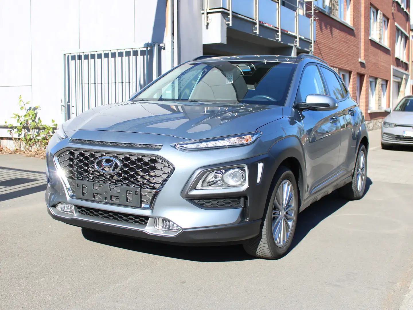 Hyundai KONA 1.6 CRDi+BOÎTE AUTO+GPS+CAMERA+SIEGES CHAUFFANT Grigio - 1