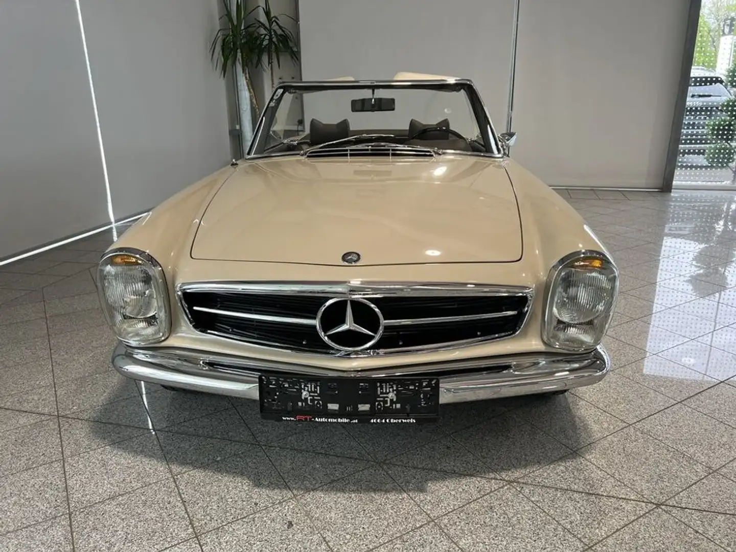 Mercedes-Benz 280 SL Automatik - Wertgutachten mit Note 1 Beige - 2
