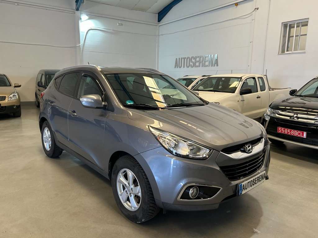 Hyundai iX35 2.0 CRDi 136cv Tecno Sky Nav 4x4 - foto 1