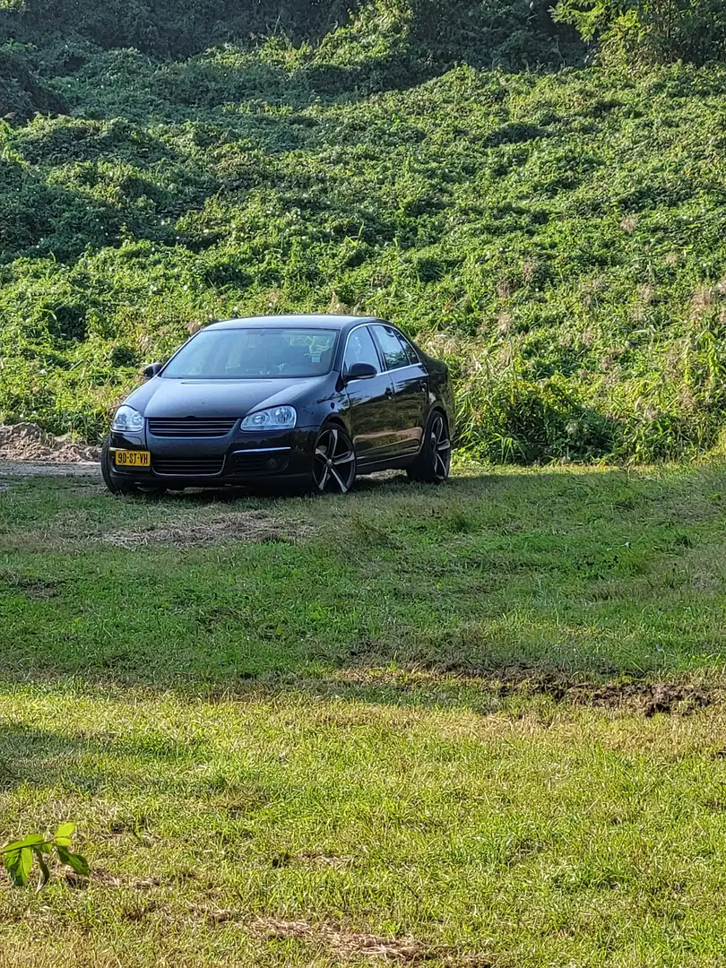 Volkswagen Jetta Jetta 2.0 FSI Comfortline Noir - 1