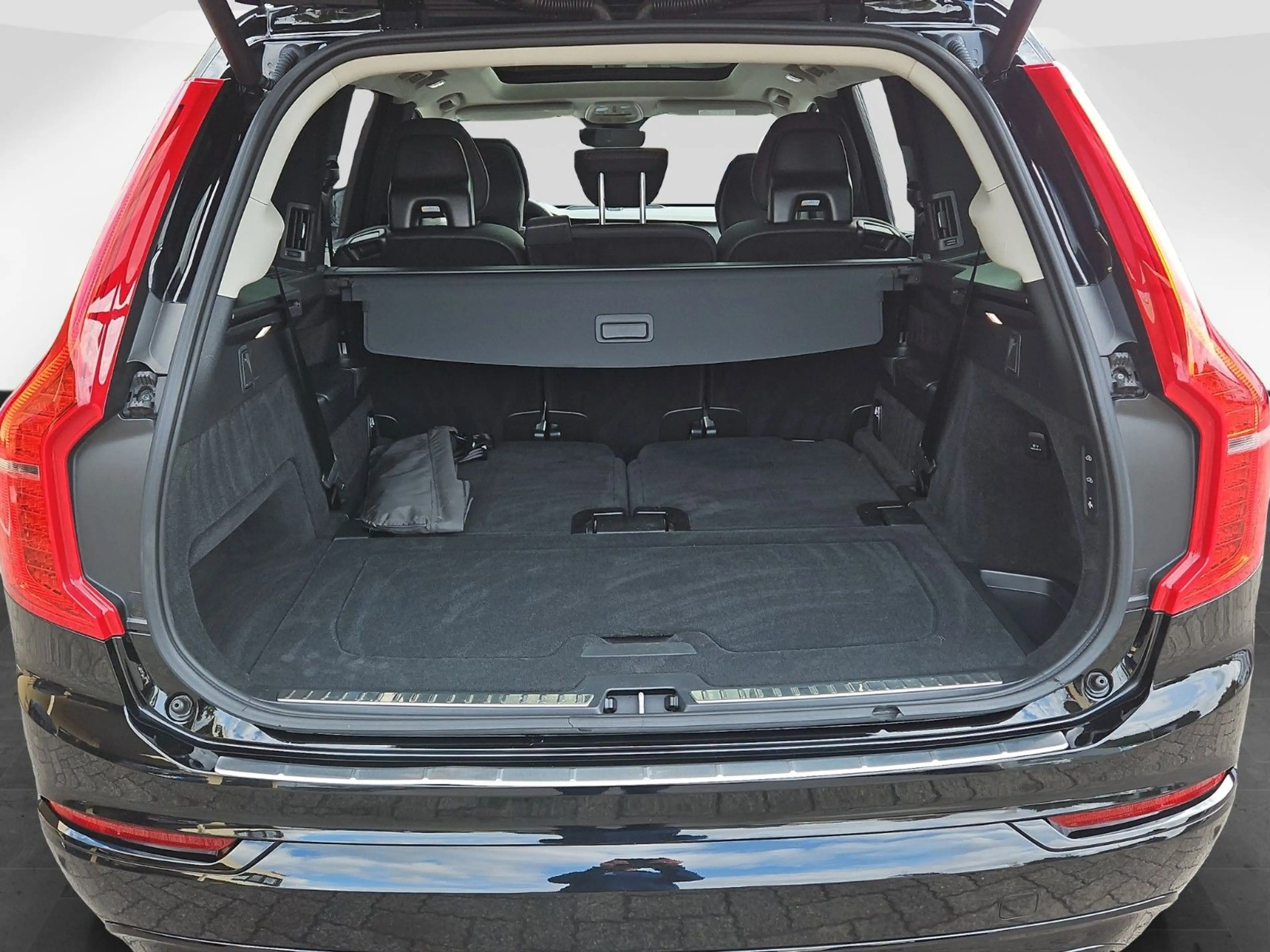 Volvo XC90 T8 AWD Ultra Dark VOLL !HUD/ PANO/ AHK/ MSG — photo 8