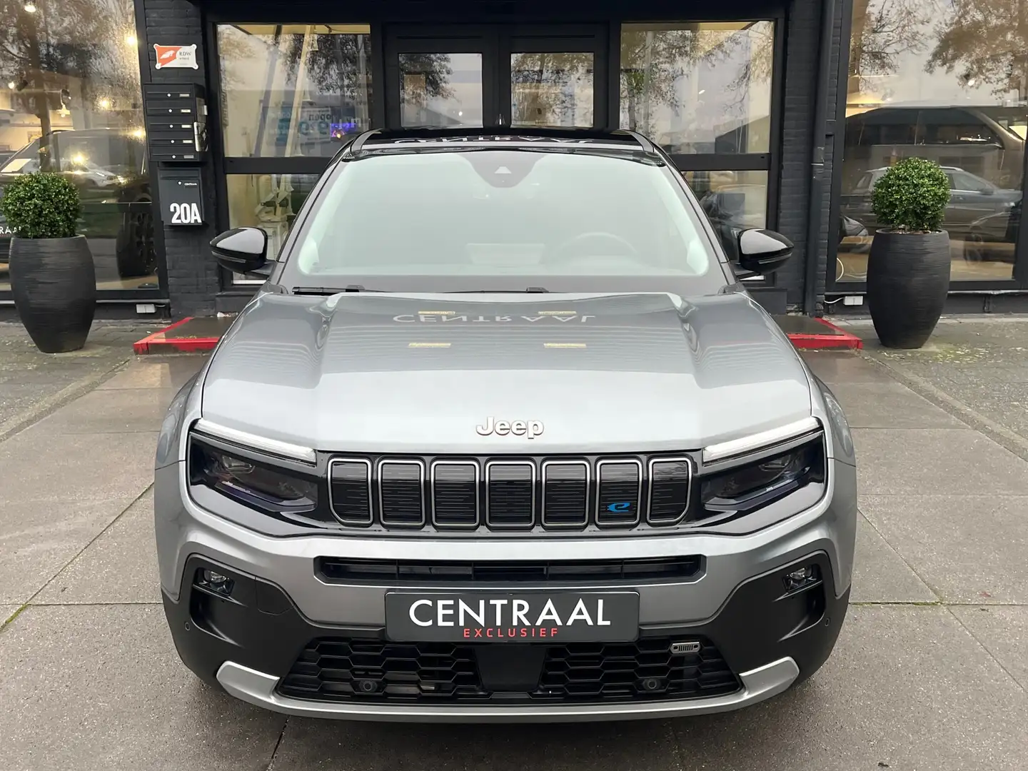 Jeep Avenger 54 kWh|ACC|Camera|Carplay|Keyless|Navi|Stoelverwar Grijs - 2
