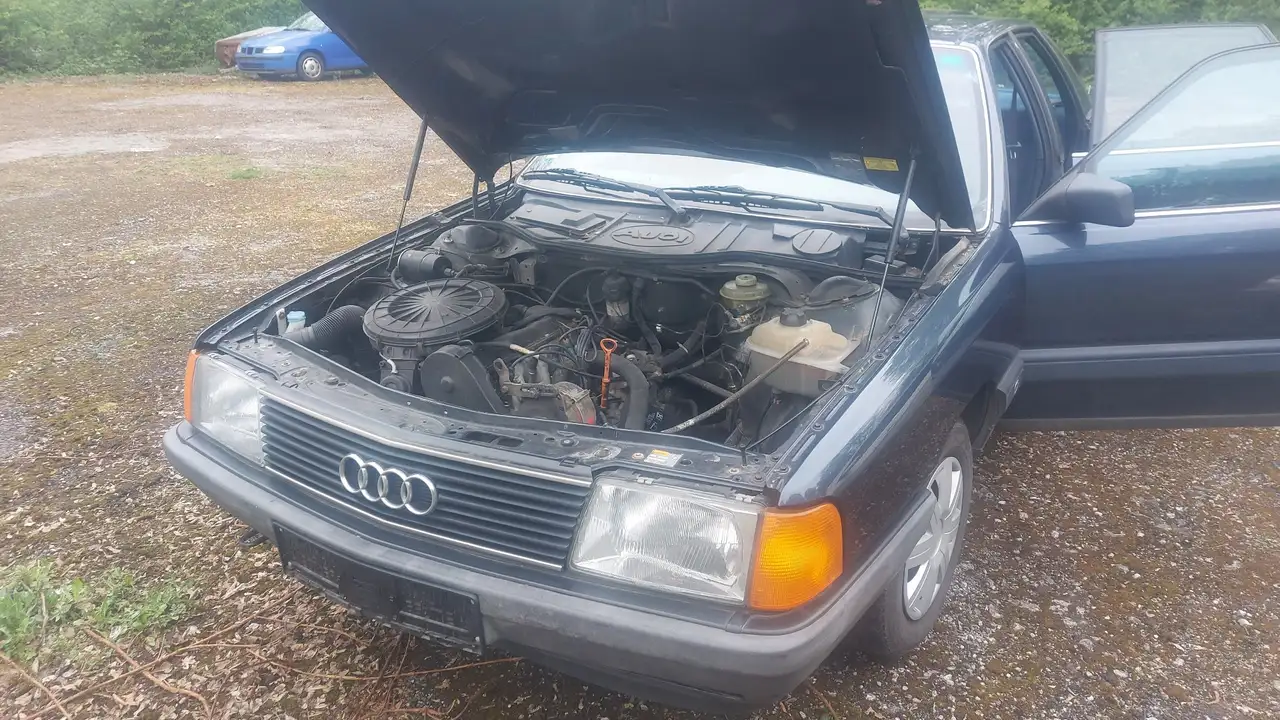 Audi 100 C3 (Typ 44) Oldtimer (vollverzinkt), foto 8