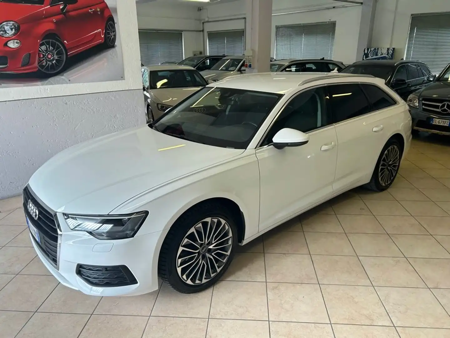 Audi A6 Avant 40 2.0 TDI quattro ultra S tronic Business Weiß - 1