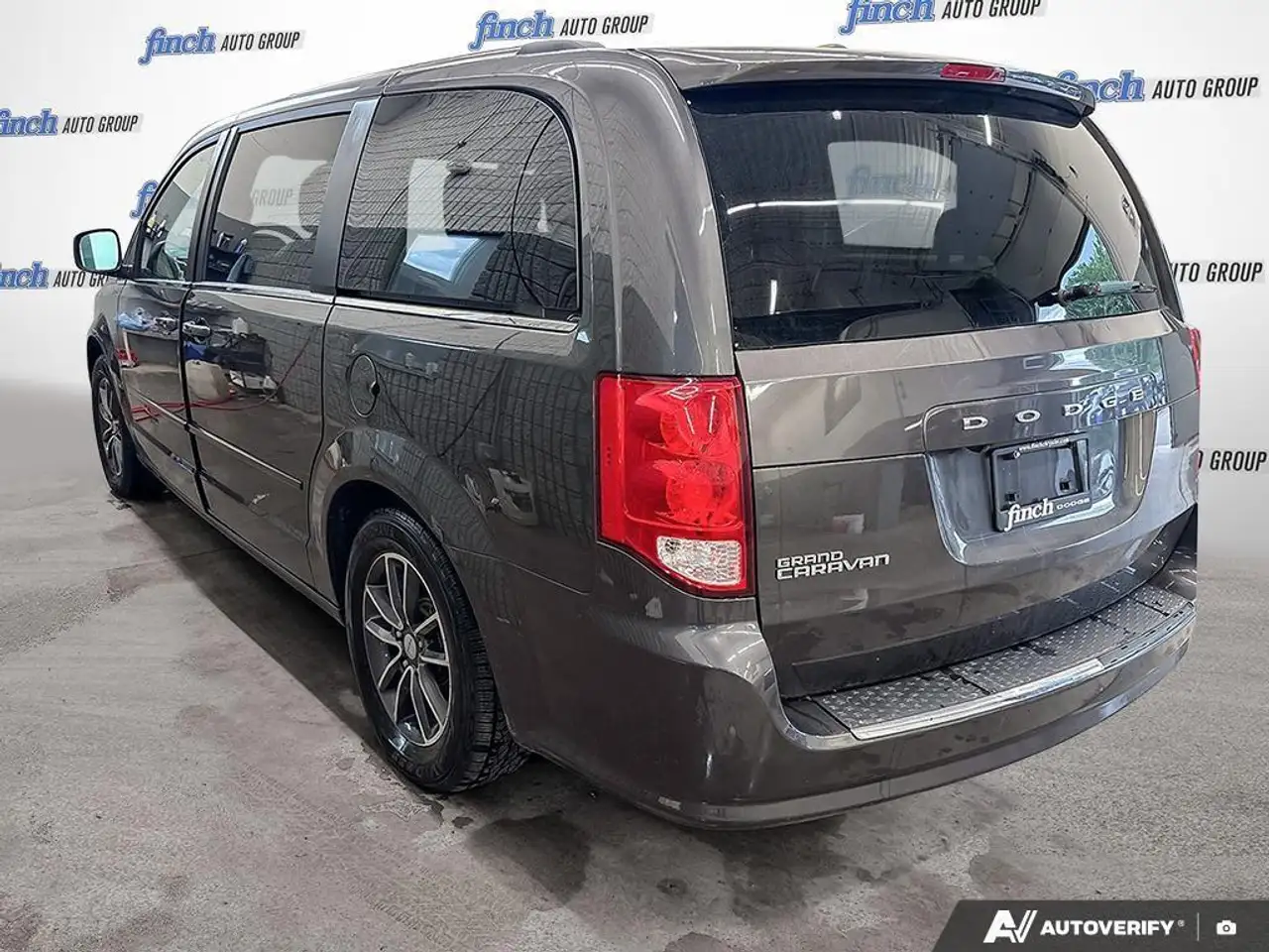 Dodge Grand Caravan снимка Dodge Grand Caravan