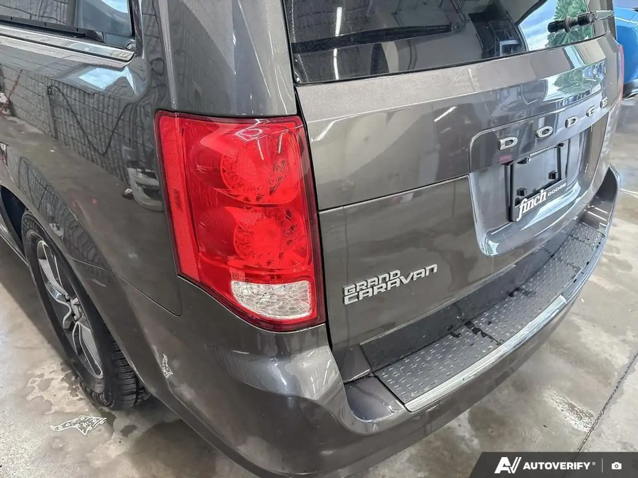 Dodge Grand Caravan снимка Dodge Grand Caravan