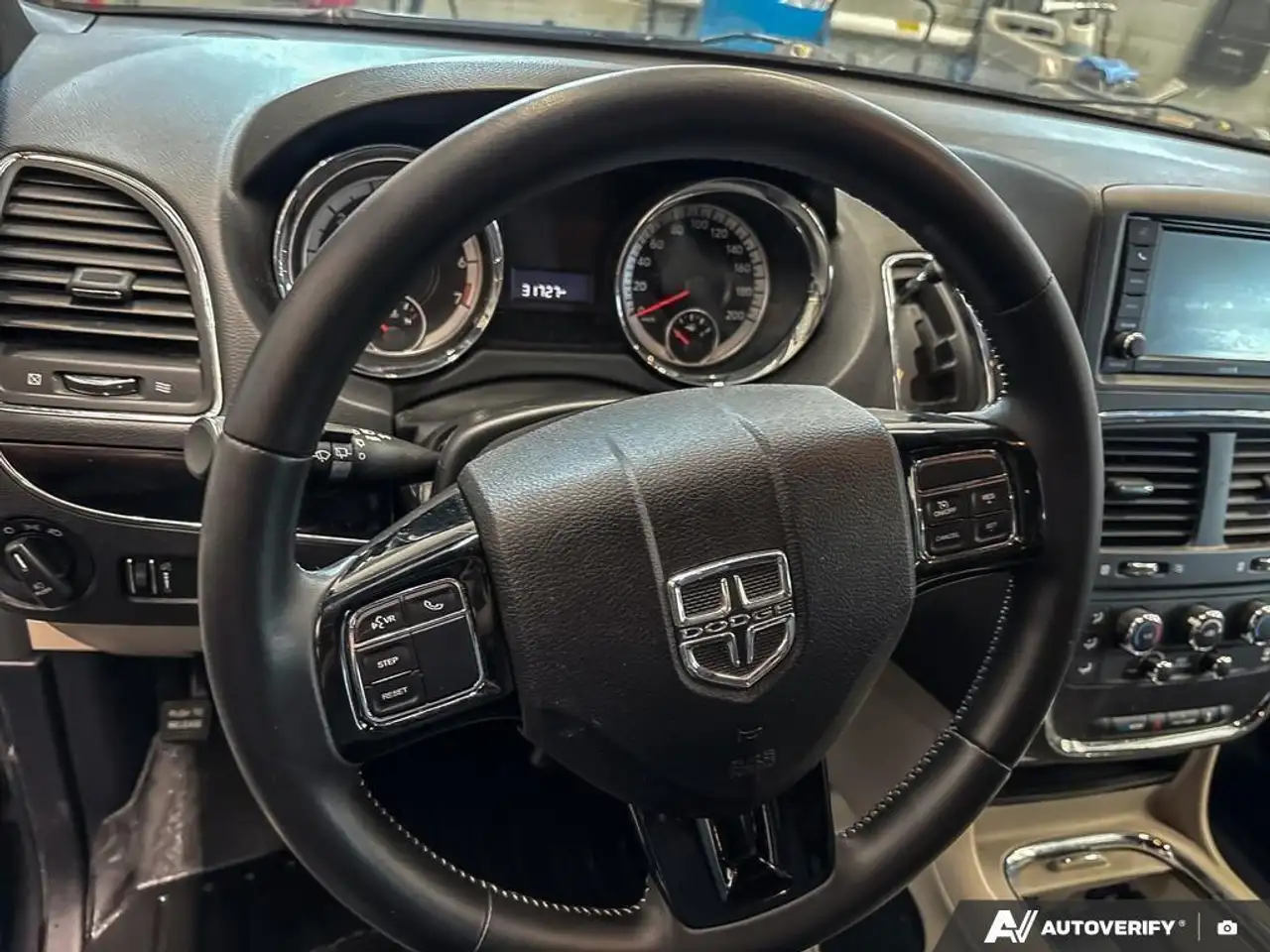 Dodge Grand Caravan снимка Dodge Grand Caravan