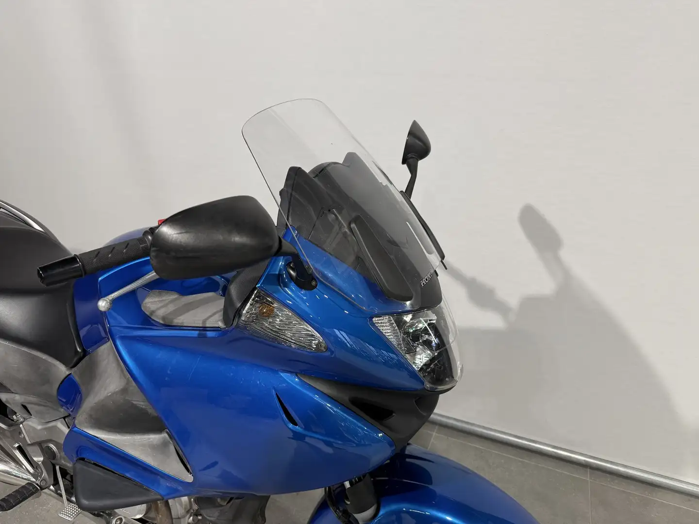 Honda NT 700 V ABS Blauw - 2